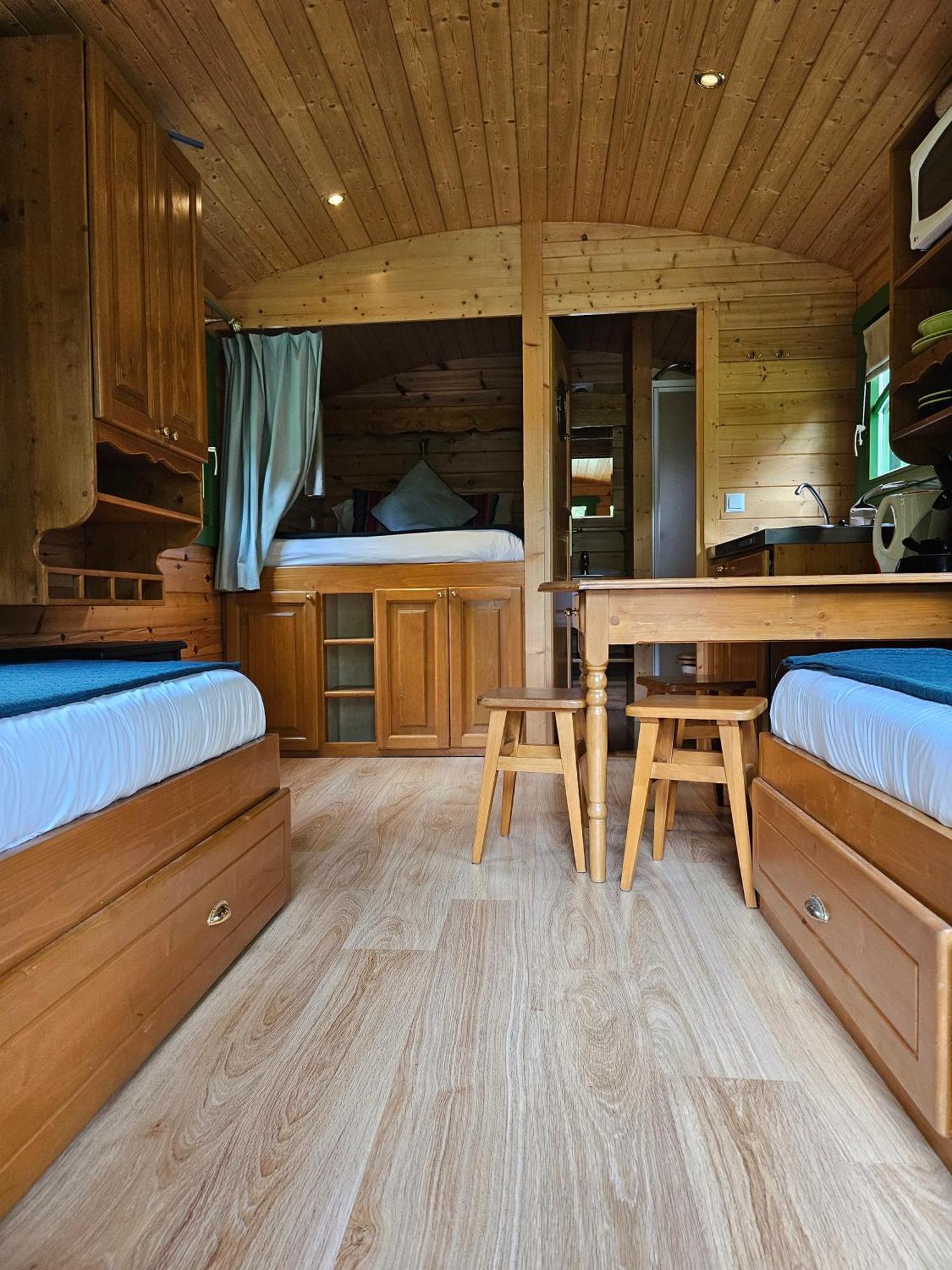 Le Roulottes Du Petit Gouffre De Padirac Avec Spa Exteriör bild